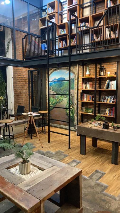 Hobnob Hostel (Adults Only) Chiang Mai Exterior foto