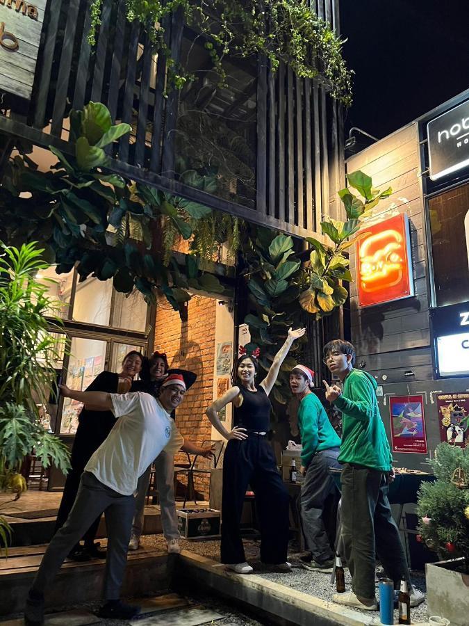 Hobnob Hostel (Adults Only) Chiang Mai Exterior foto