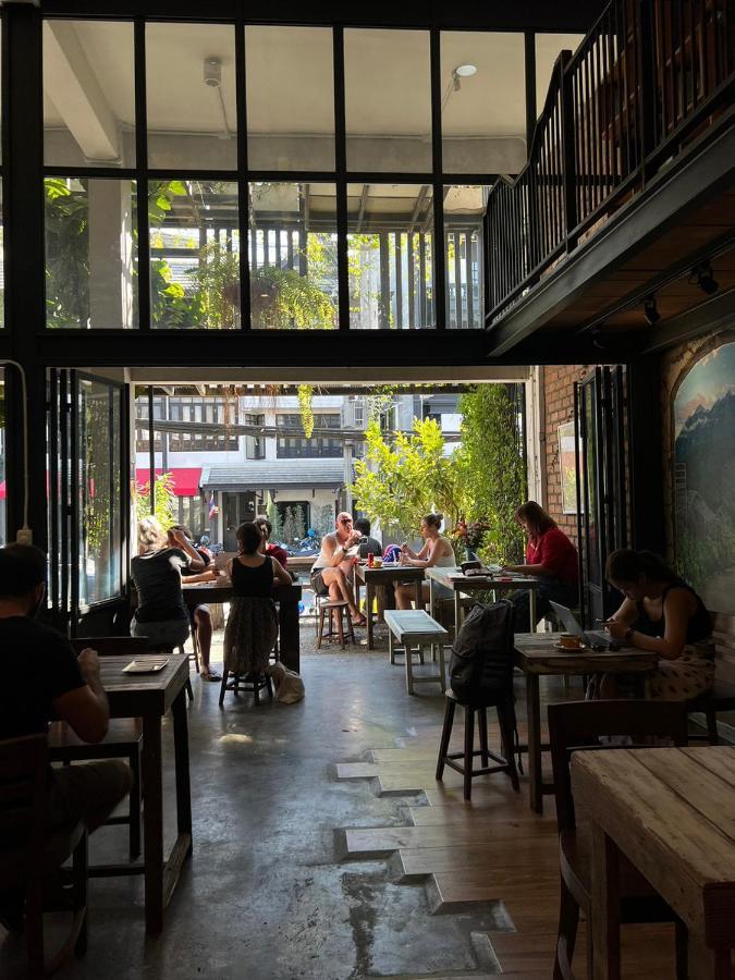 Hobnob Hostel (Adults Only) Chiang Mai Exterior foto