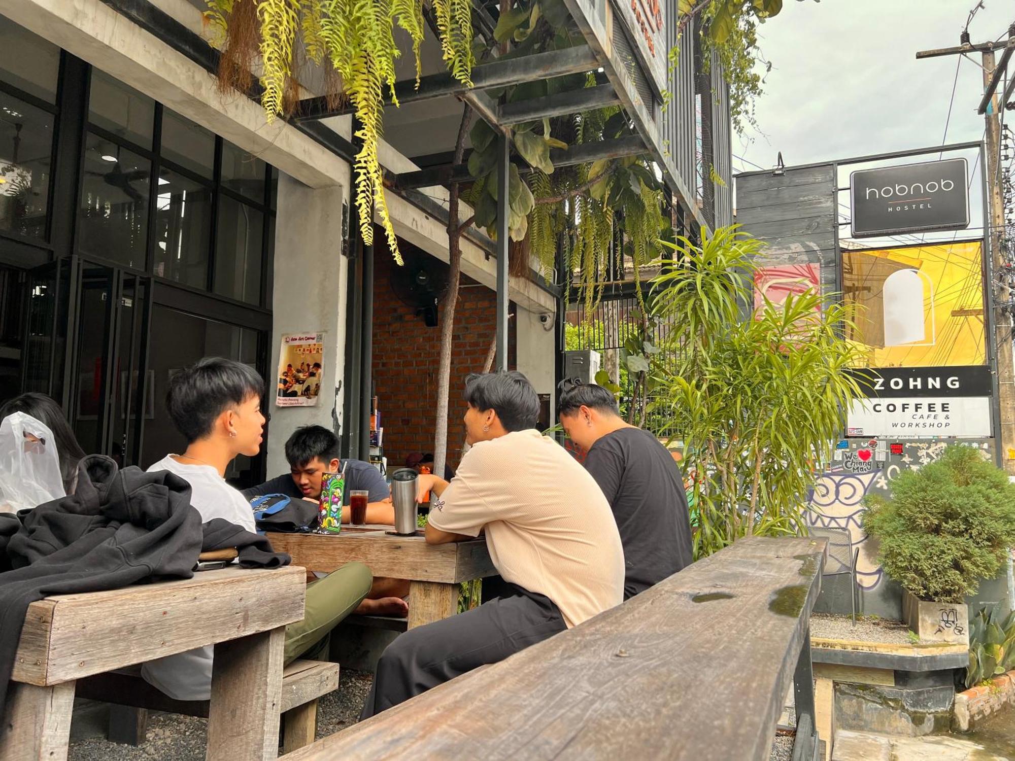 Hobnob Hostel (Adults Only) Chiang Mai Exterior foto